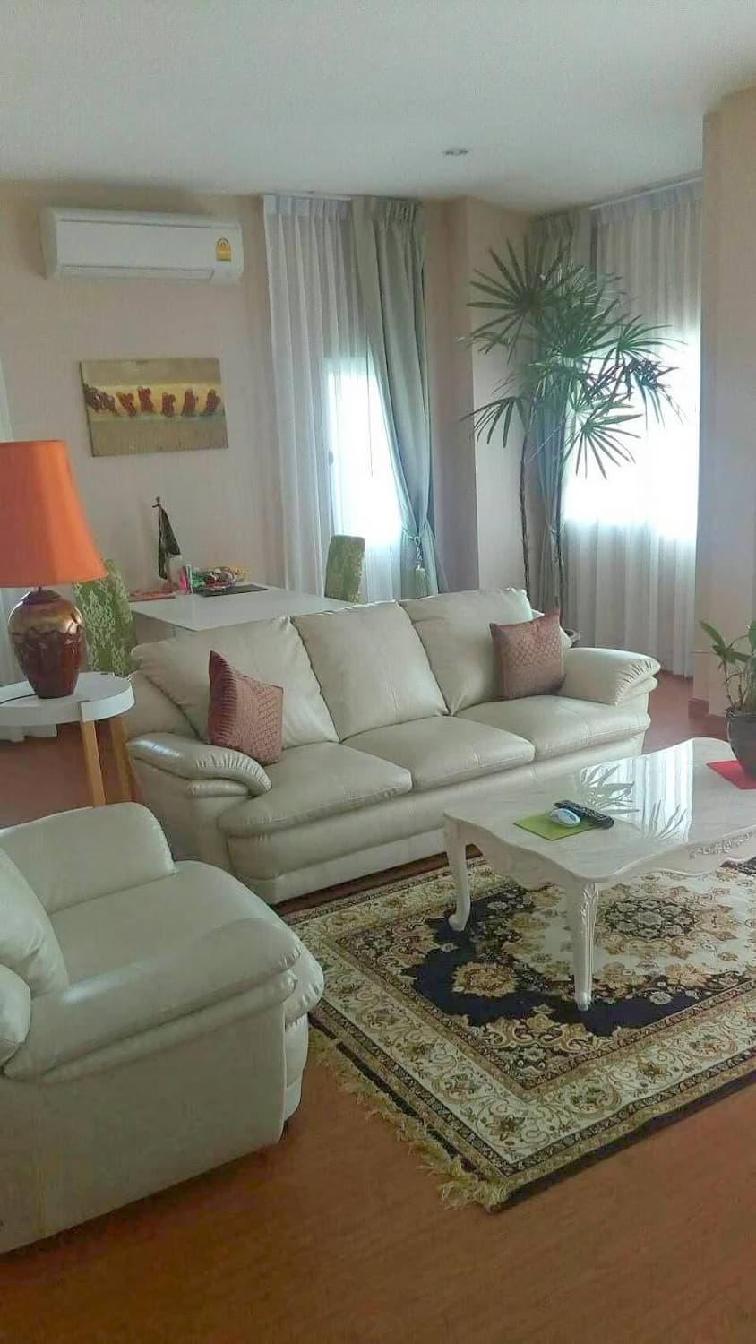 3 Bed House for Rent and Sale in San Kamphaeng - Image 7