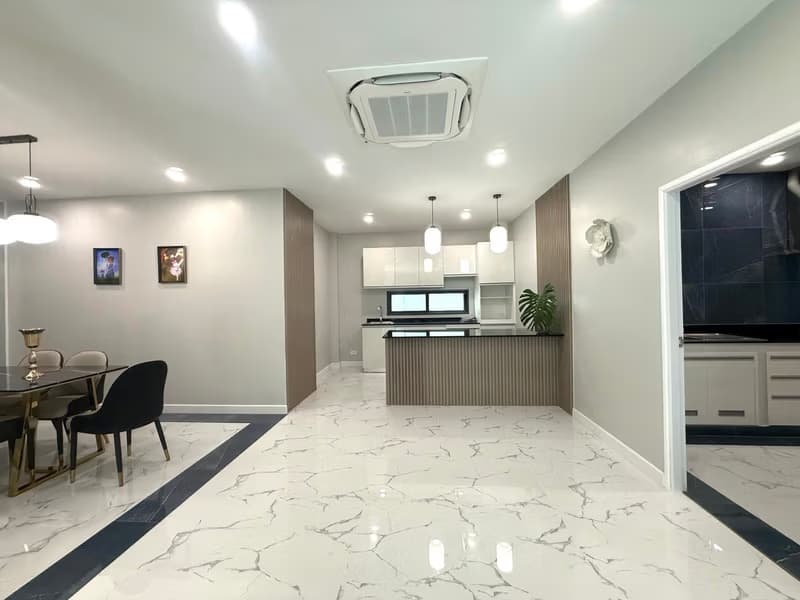 5 Bed House for Sale in Hang Dong District
