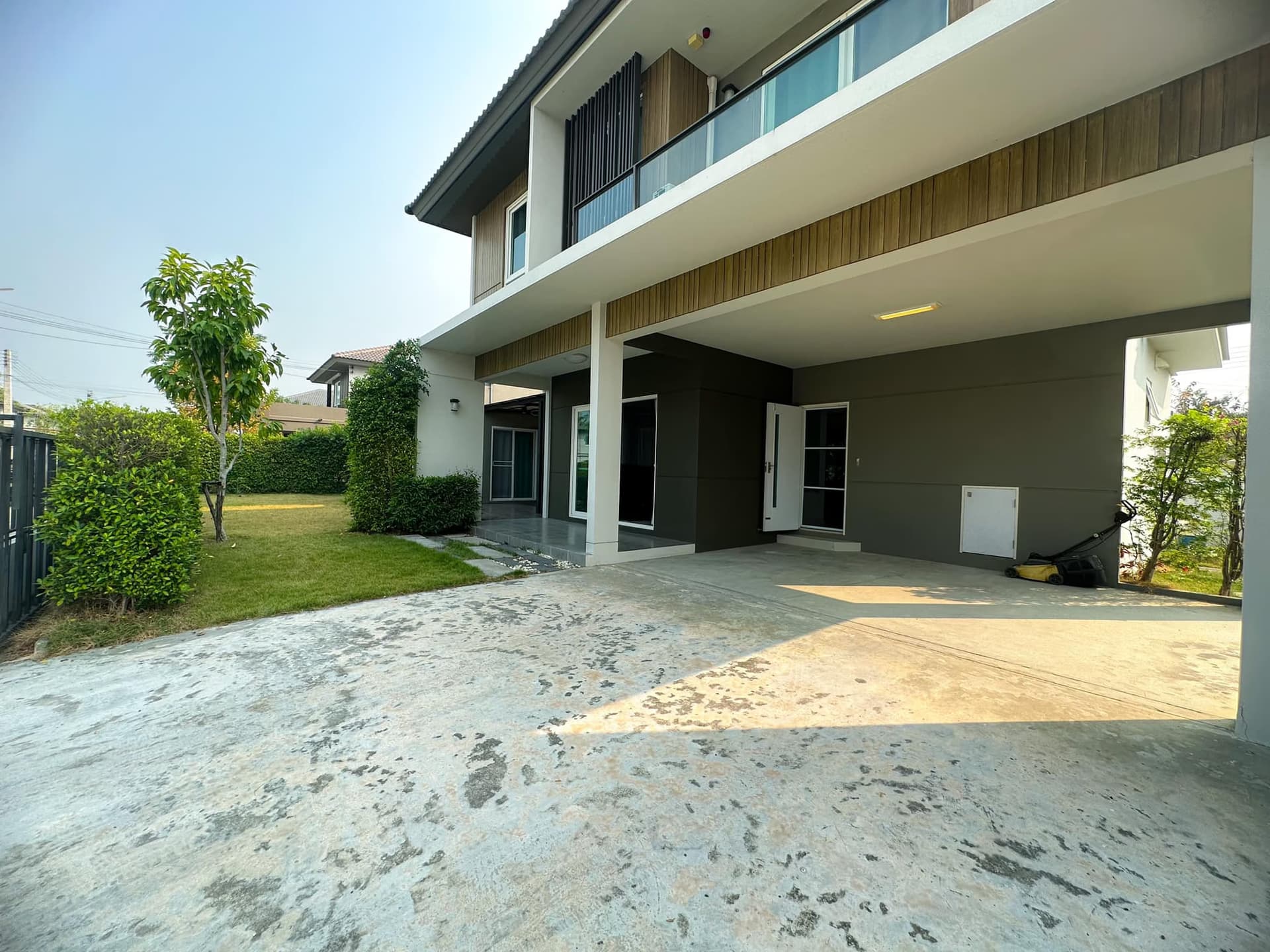 4 Bed House for Rent and Sale in San Kamphaeng - Image 15