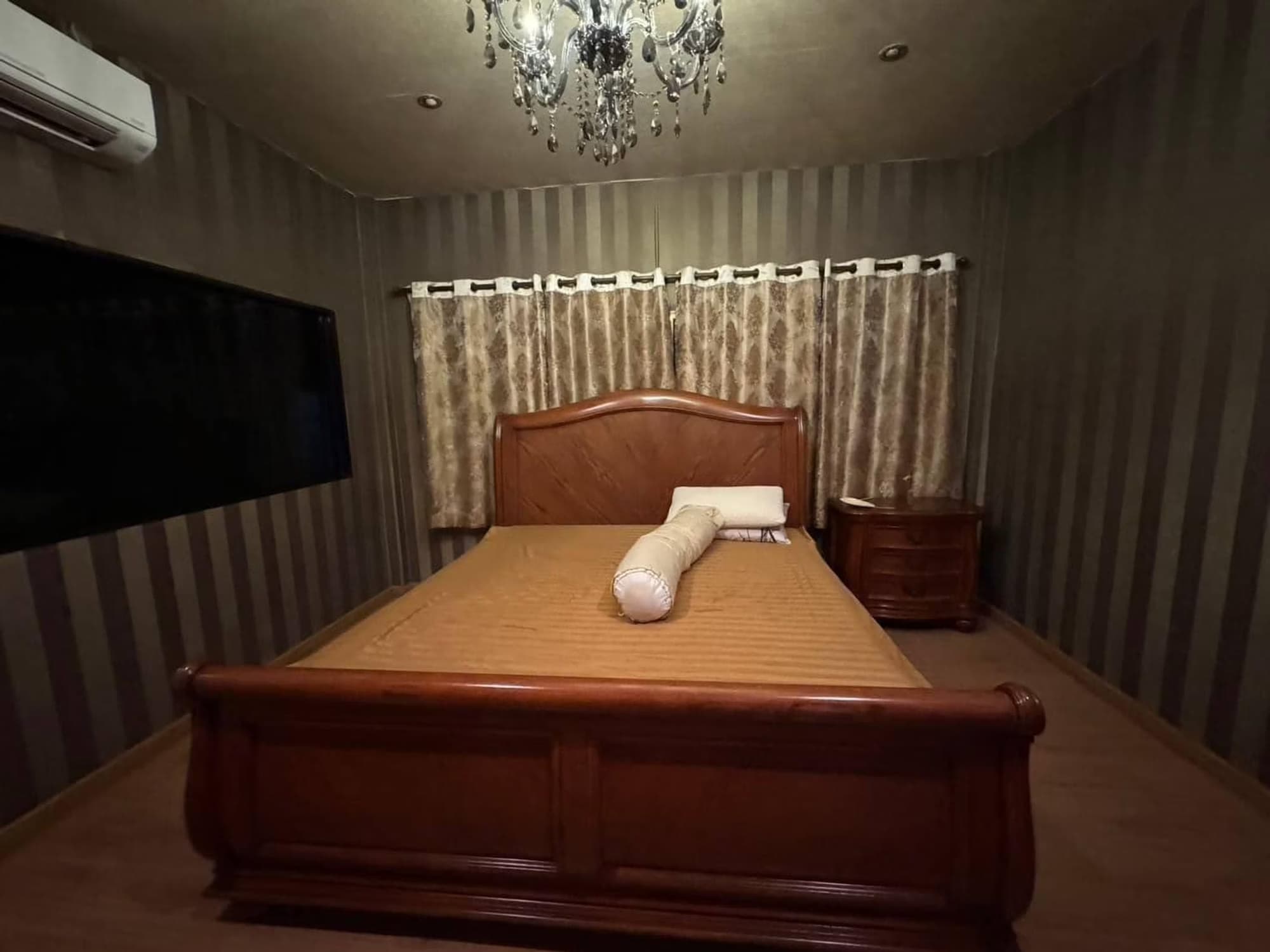 4 Bed House for Rent in San Sai - Image 8
