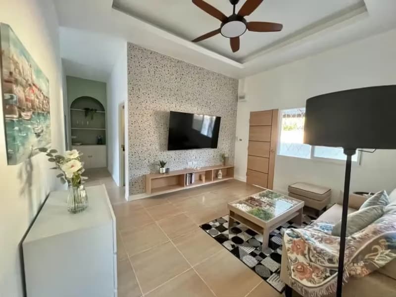 5 Bedroom House