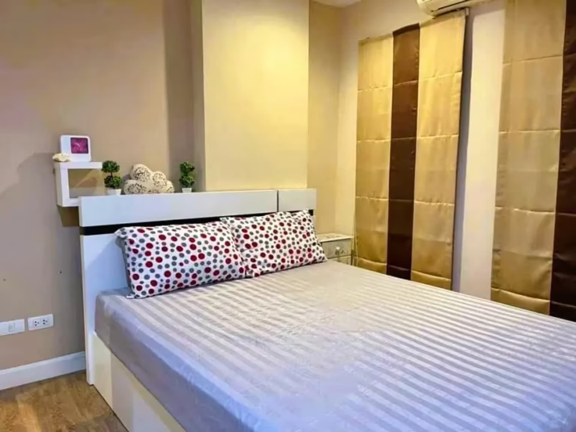 1 Bedroom Condo - Image 7