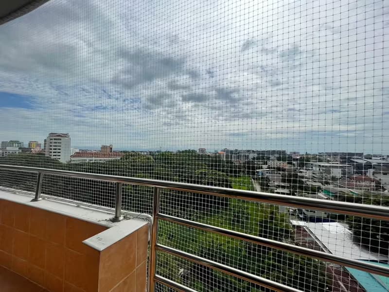 1 Bedroom Condo