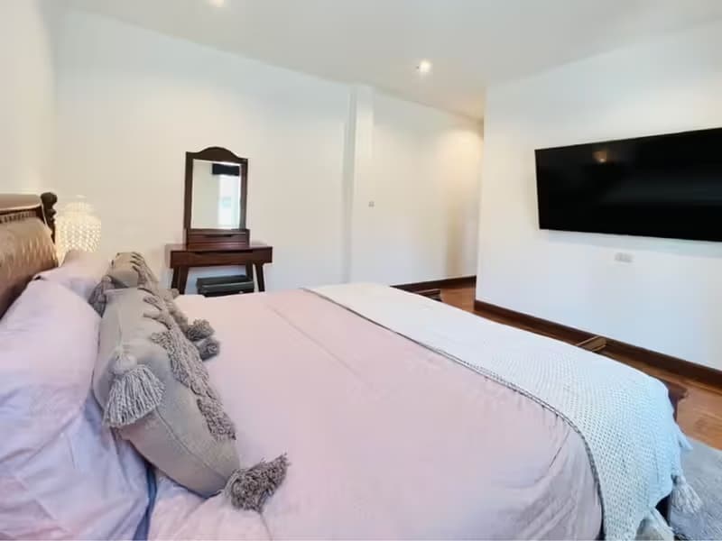 House for Sale in San Phak Wan, Hang Dong.