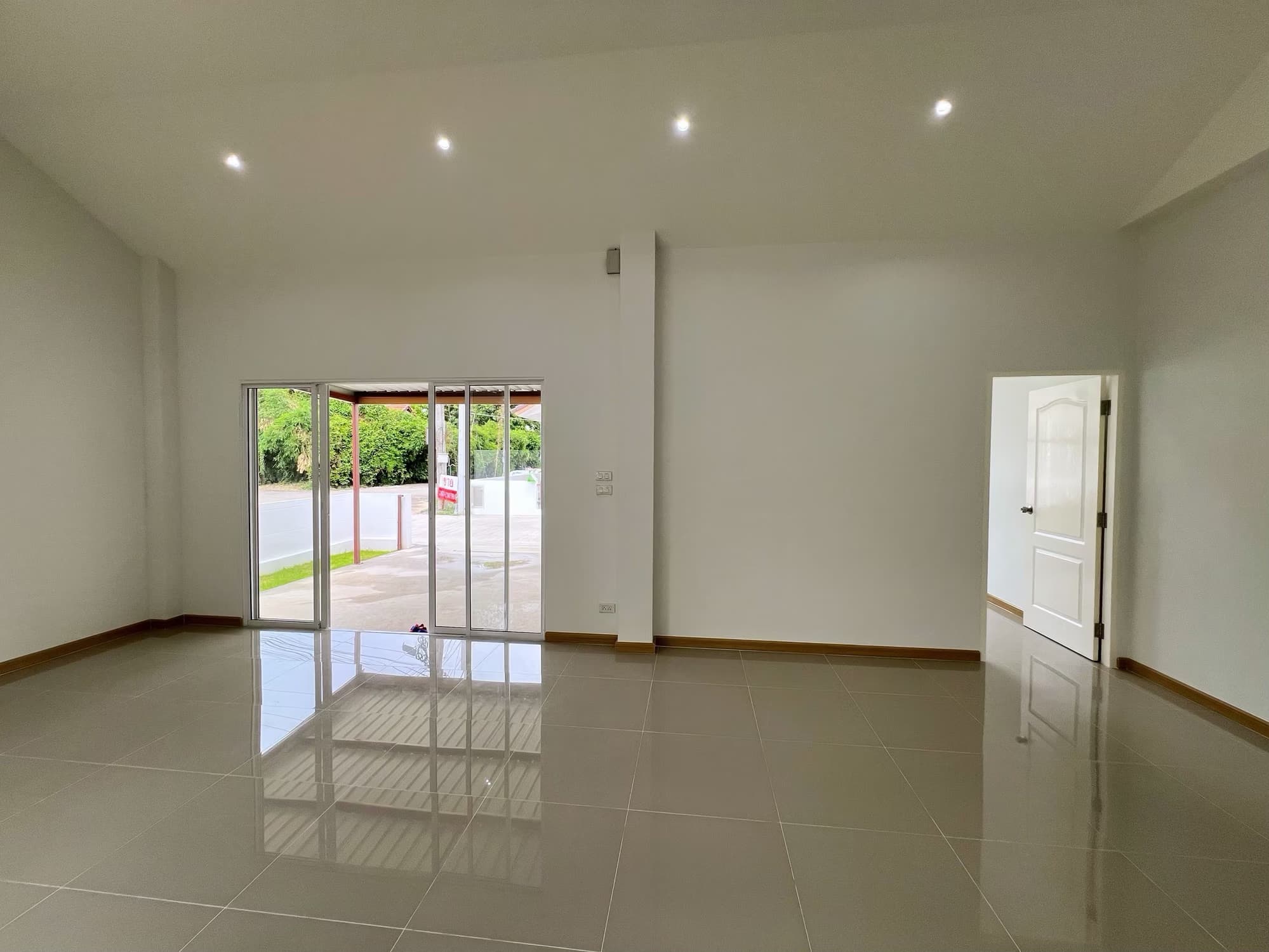 3 Bed House for Sale in Saraphi - Image 9