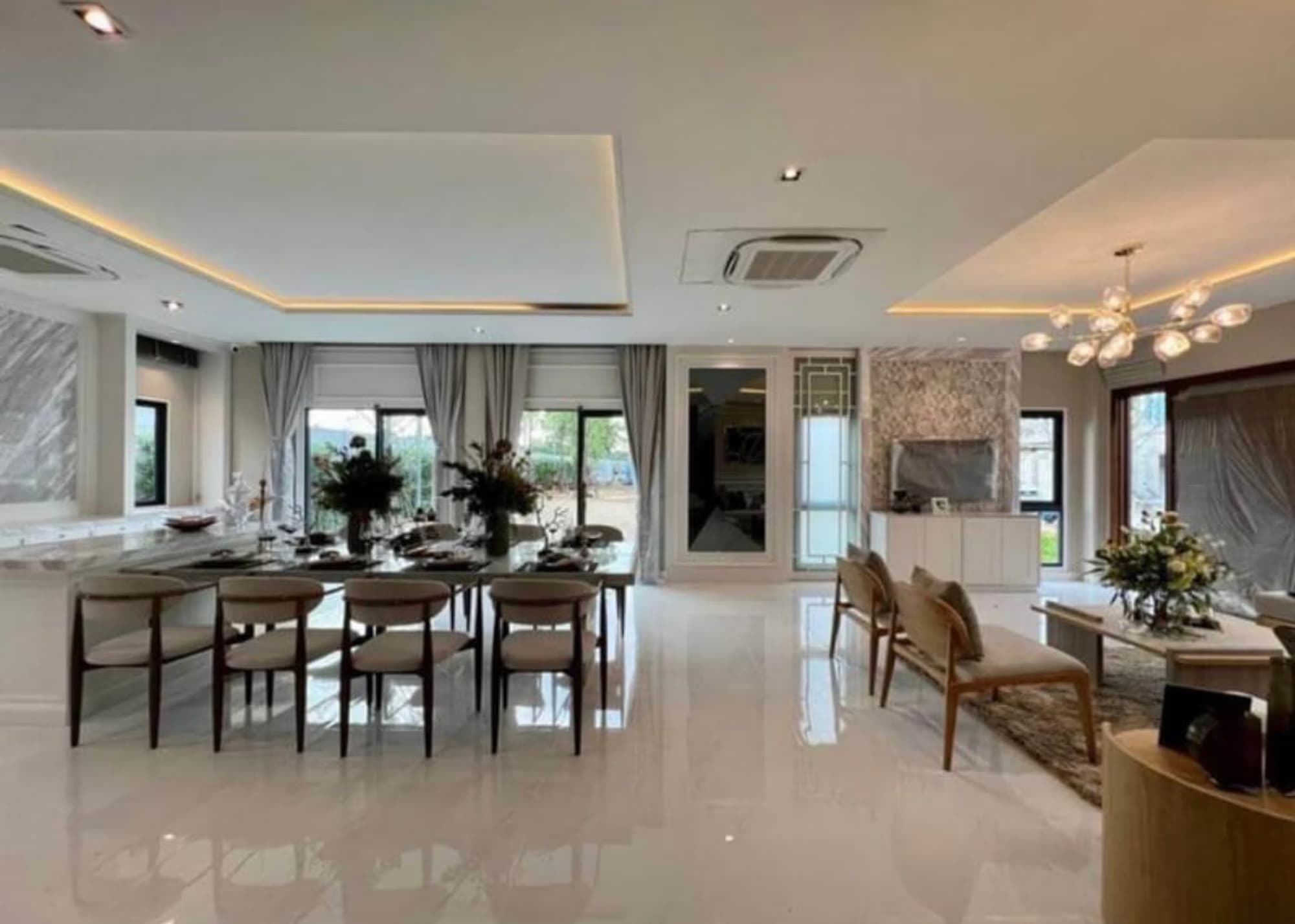 5 卧室 别墅 用于 出租和出售 在 Bang Phli - Image 3