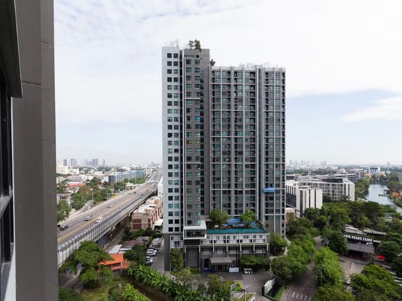 1 Bed Condo for Sale in Watthana