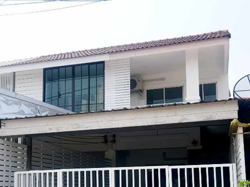 3 Bed Townhouse for Rent in Mueang Chiang Mai