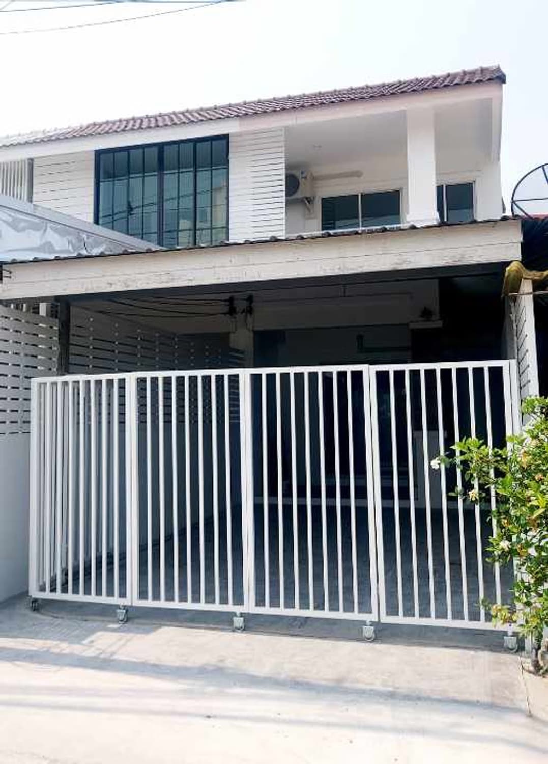 3 Bed Townhouse for Rent in Mueang Chiang Mai - Image 2
