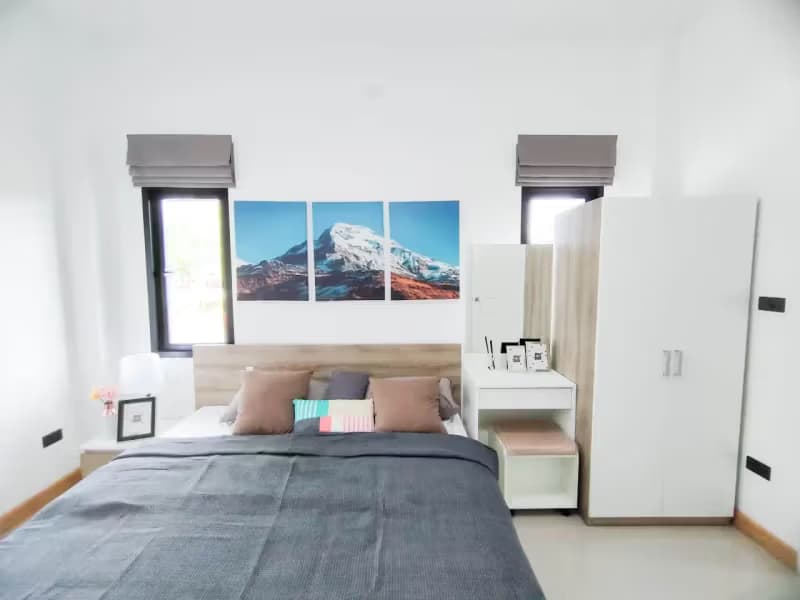 2 Bedroom House