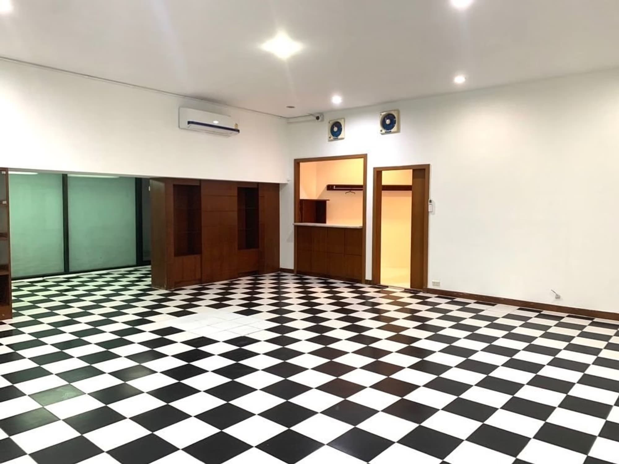 1 Bed Condo for Rent  Near Thong Lo BTS - Image 2