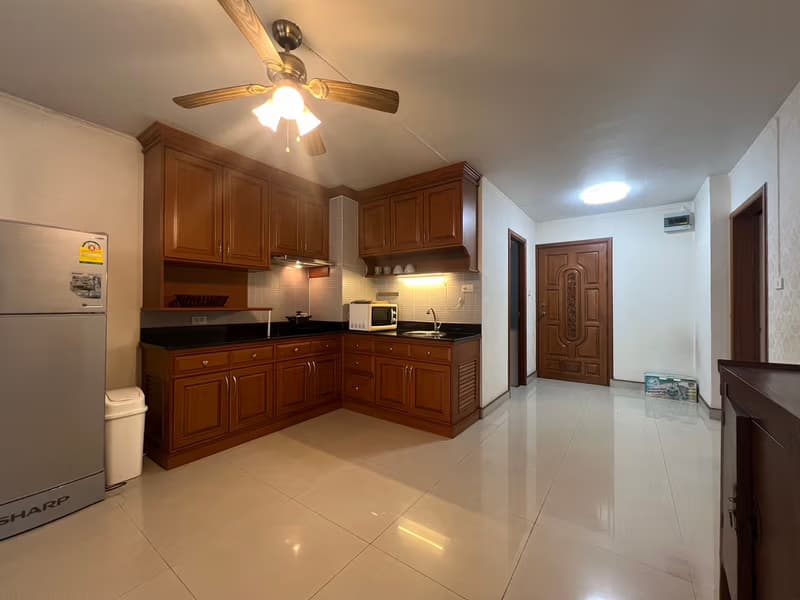 Condo for Rent, Sale at Hillside 3  