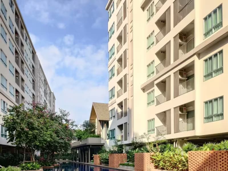 1 Bedroom Condo