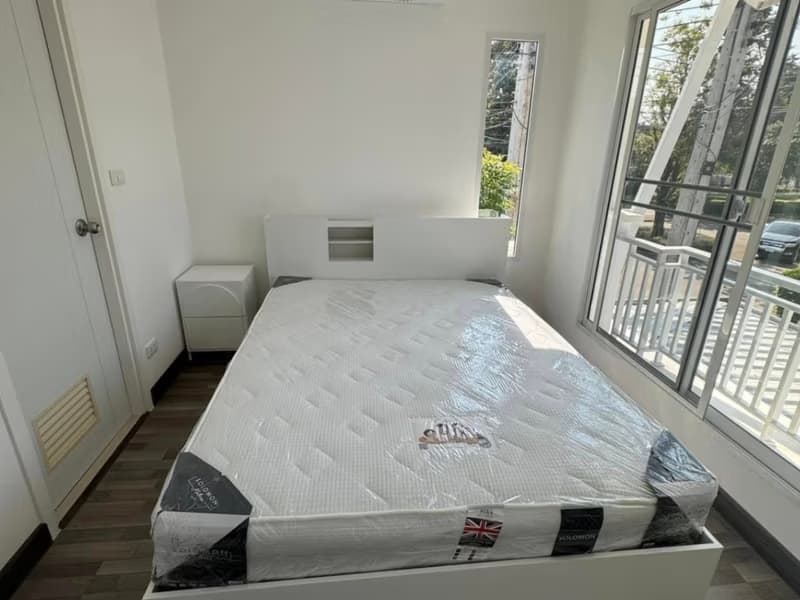 3 Bed Townhouse for Rent in San Kamphaeng