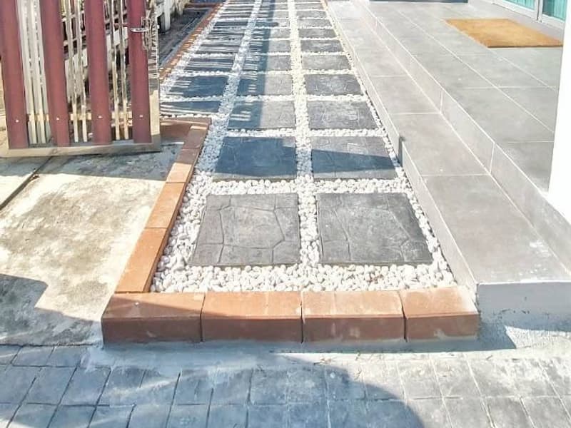 4 Bed House for Rent in Lat Krabang