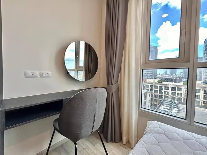 2 Bed Condo for Rent in Huai Khwang