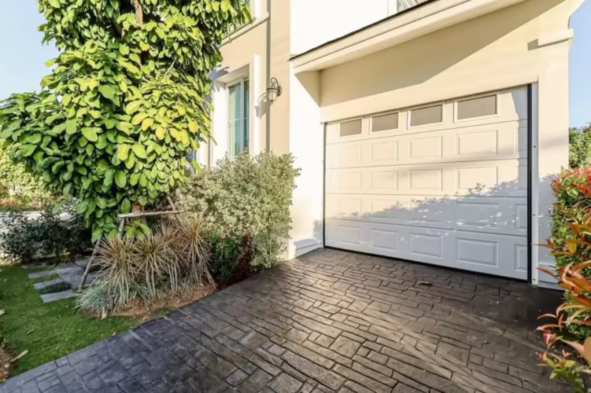 4 Bedroom House - Image 11