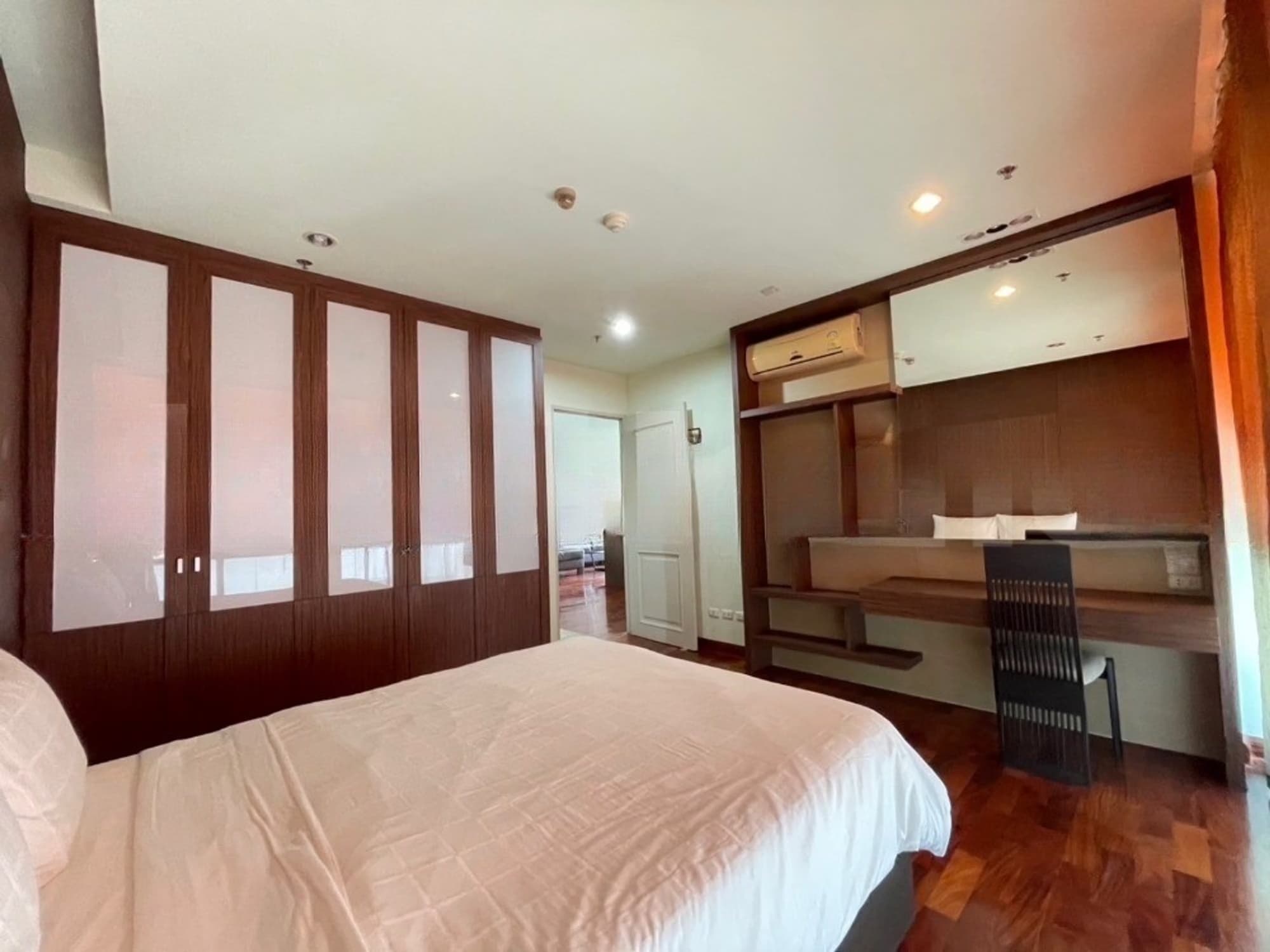 2 卧室 公寓 用于 出售 在 Watthana - Image 5