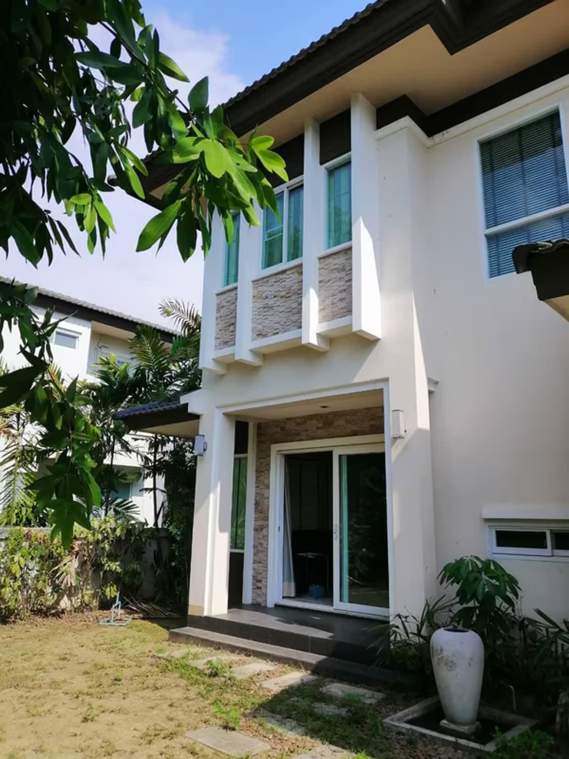House for Sale w/Tenant, Sale in San Klang, San Kamphaeng. - Image 9