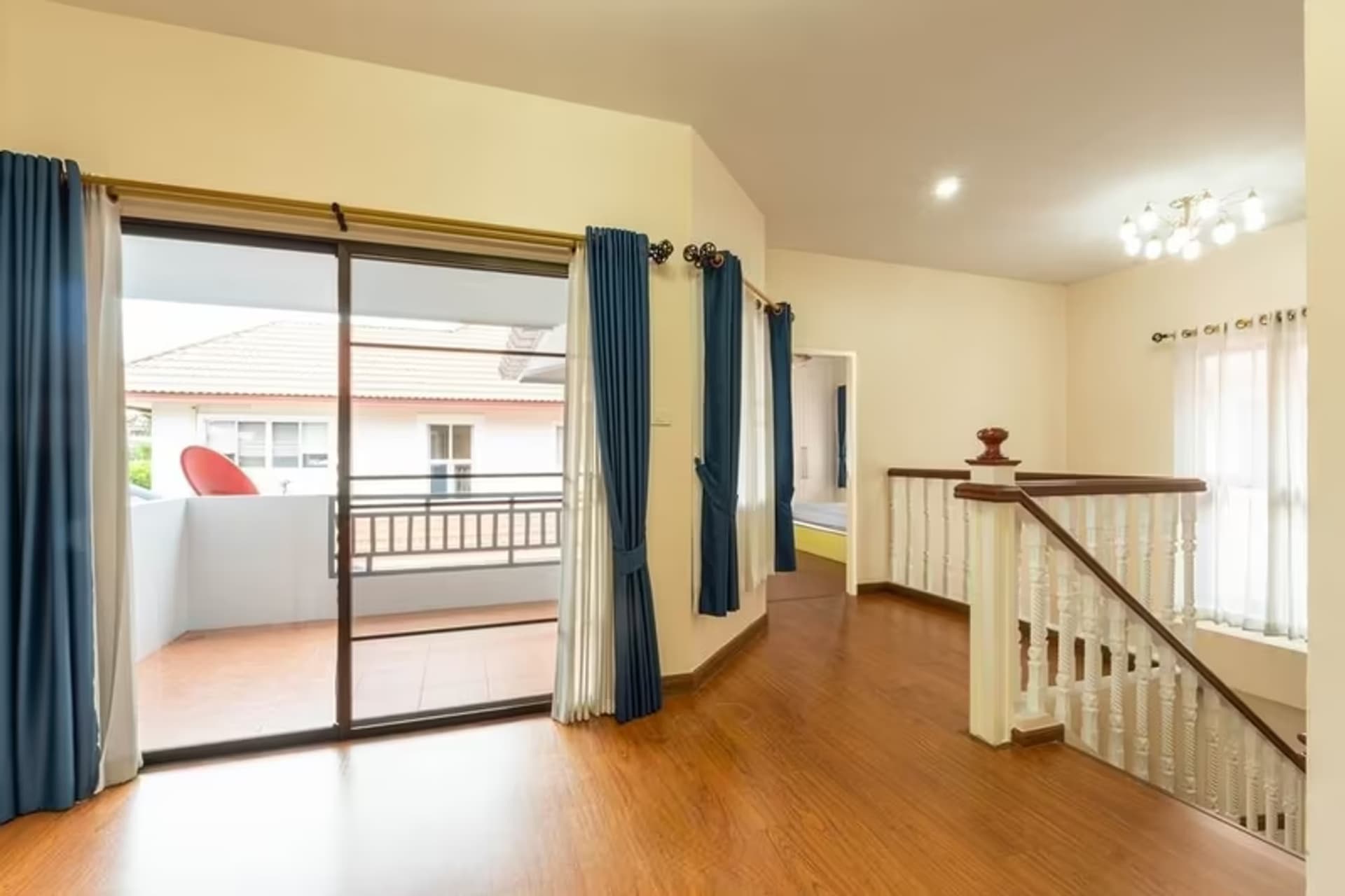 4 Bedroom House - Image 11