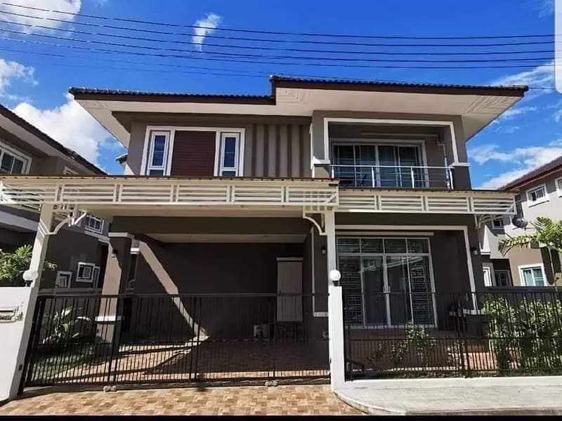 4 Bed House for Rent and Sale in San Kamphaeng