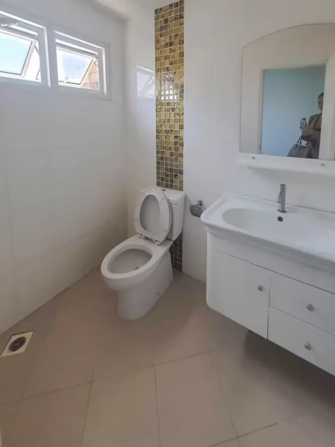 3 Bedroom House - Image 13