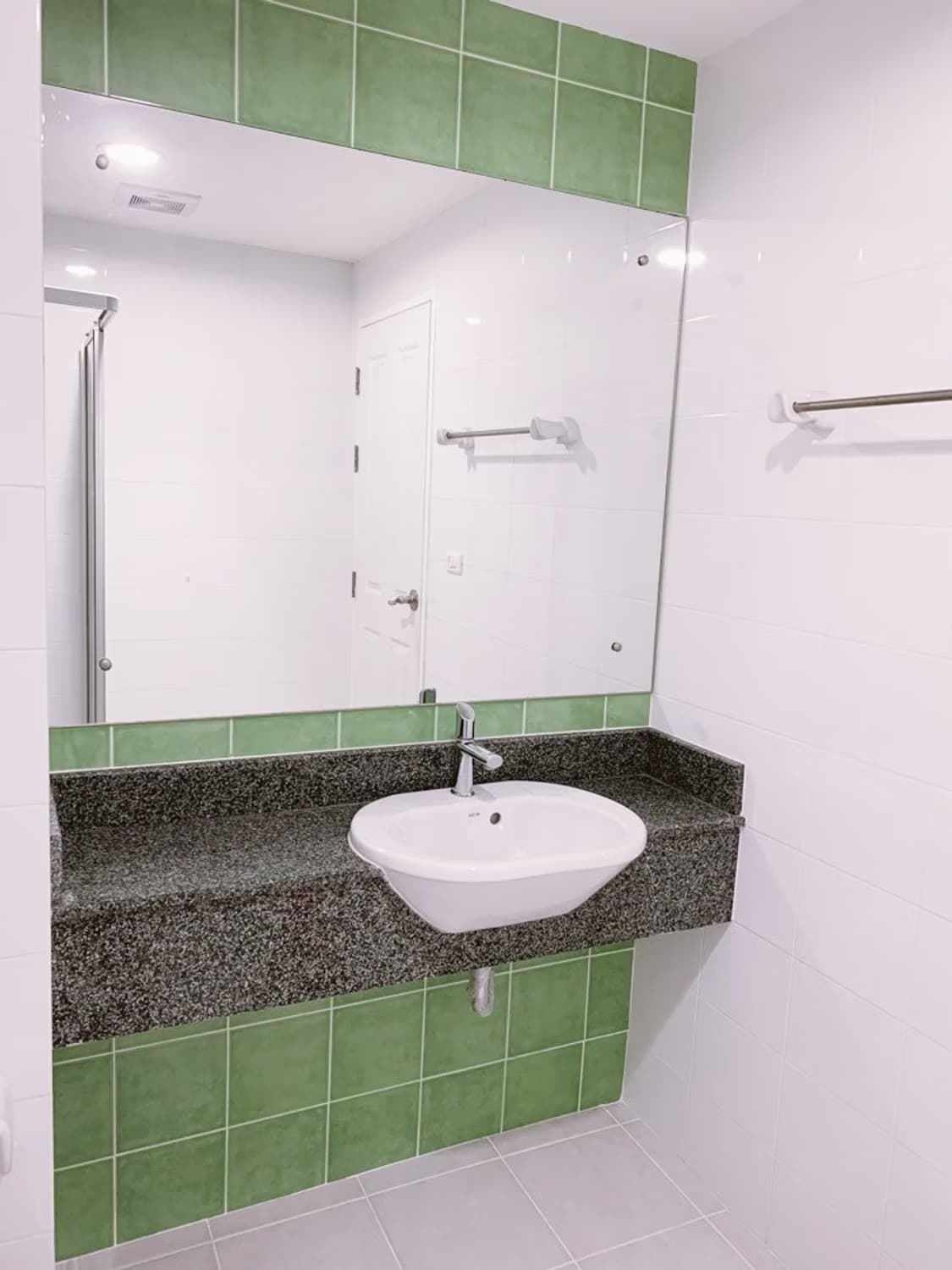  - Image 9