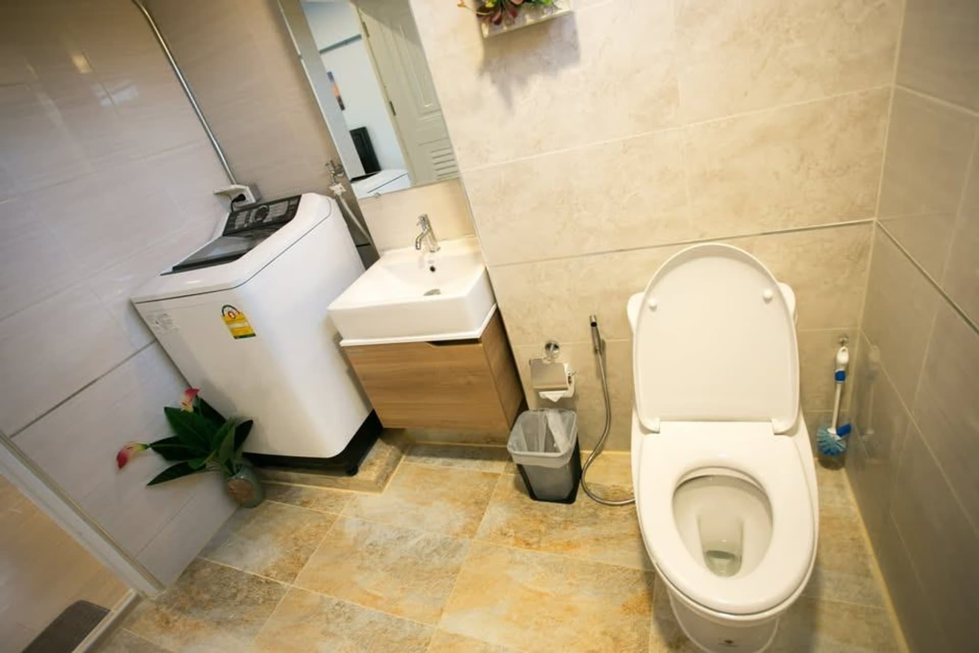 2 Bed Condo for Sale in Mueang Chiang Mai - Image 11