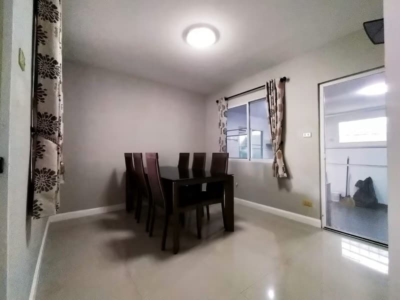 3 Bed House for Rent and Sale in San Kamphaeng