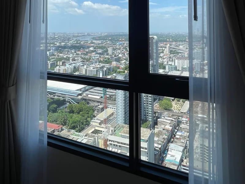 1 Bedroom Condo