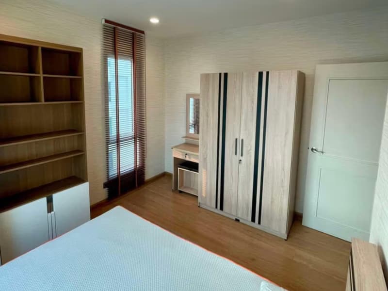 2 Bed Condo for Sale in Huai Khwang