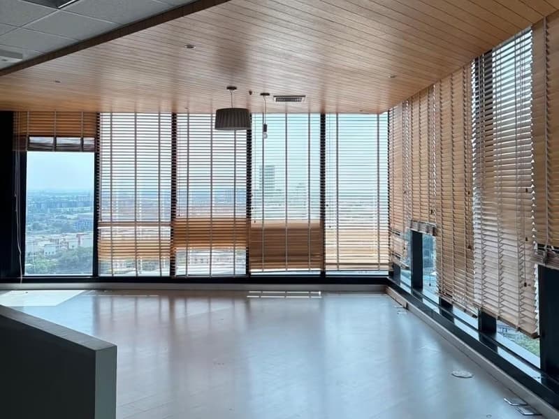 Studio Commercial for Rent in Bang Na