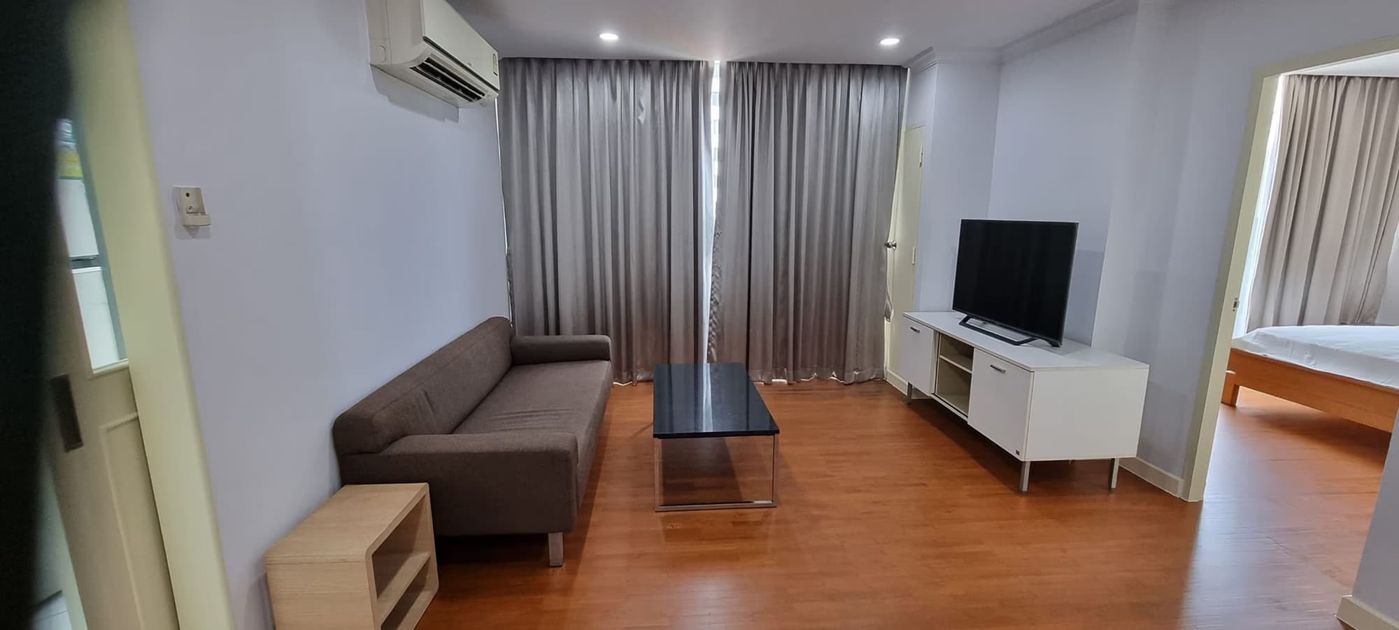 1 Bed Condo for Rent in Khlong Toei - Image 1