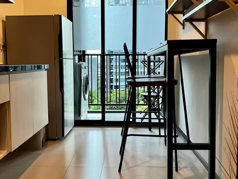 1 Bedroom Condo