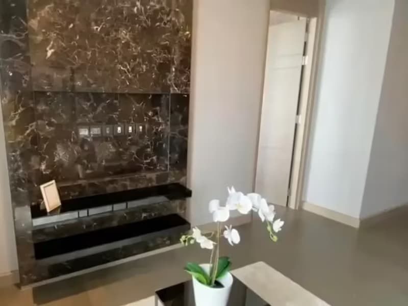 1 Bedroom Condo