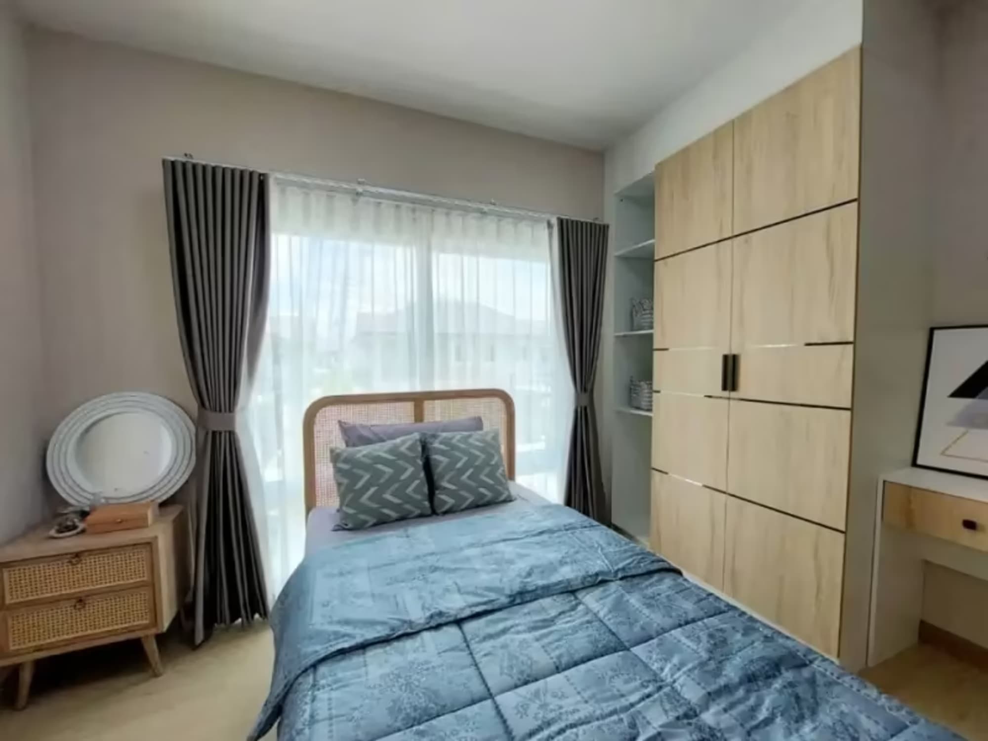 4 Bedroom House - Image 12