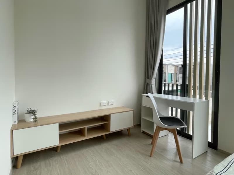 2 Bed Townhouse for Rent in Bang Phli