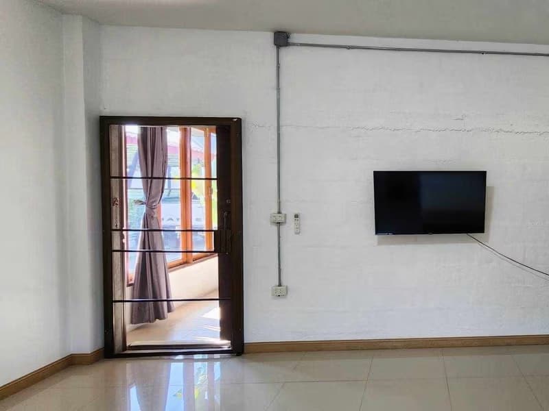 1 Bed House for Rent in Saraphi District