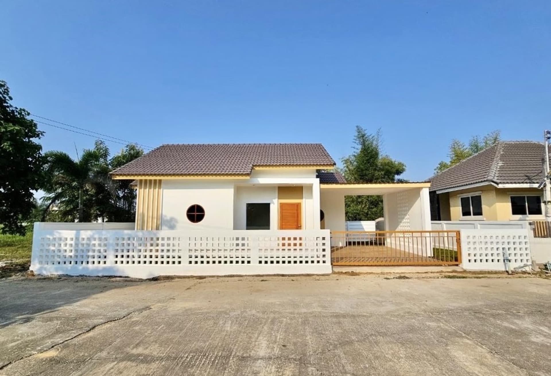 3 Bed House for Sale in Doi Saket District - Image 1