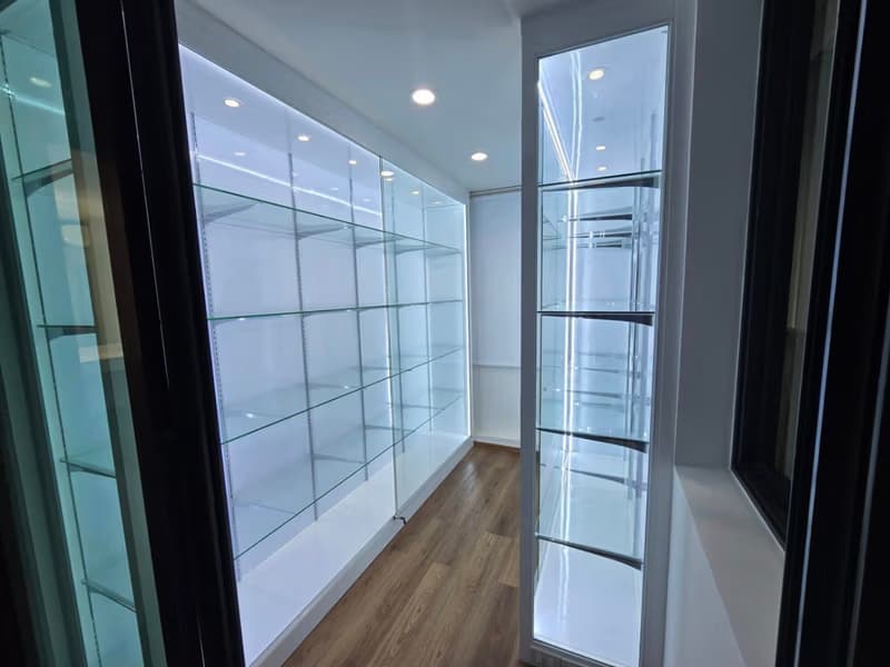 4 Bed House for Sale in Saphan Sung
