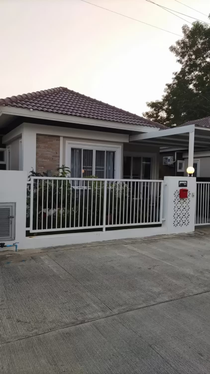2 Bedroom House - Image 7