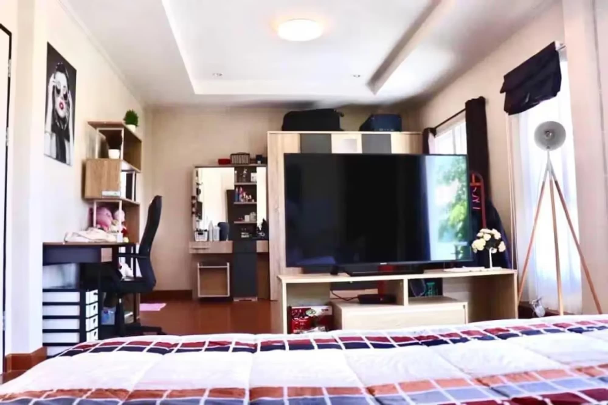 4 Bedroom House - Image 2