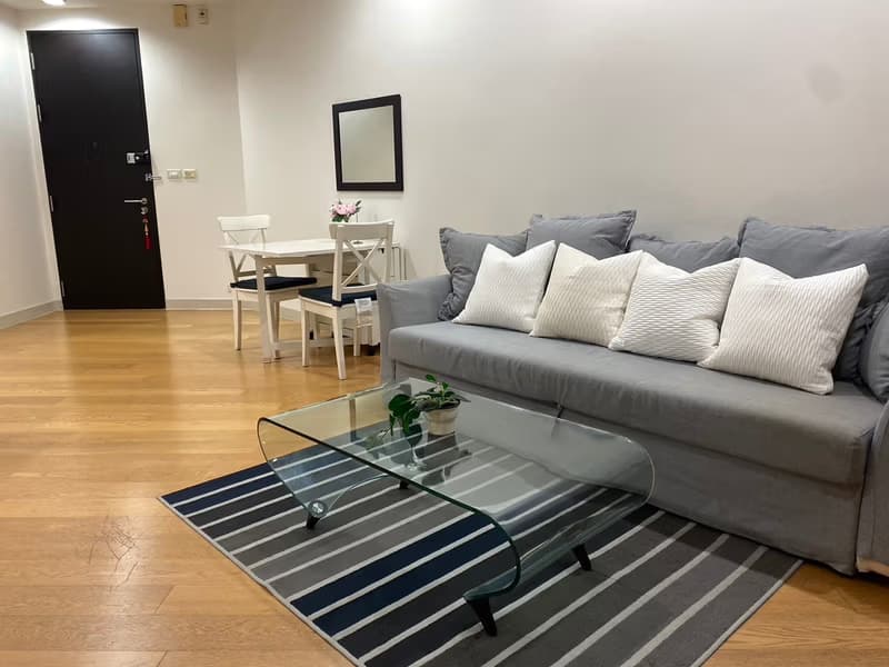 1 Bed Condo for Rent in undefined