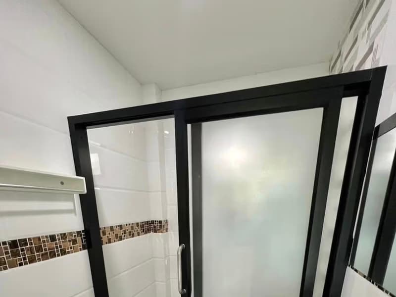 6 Bed House for Rent in Mueang Chiang Mai District