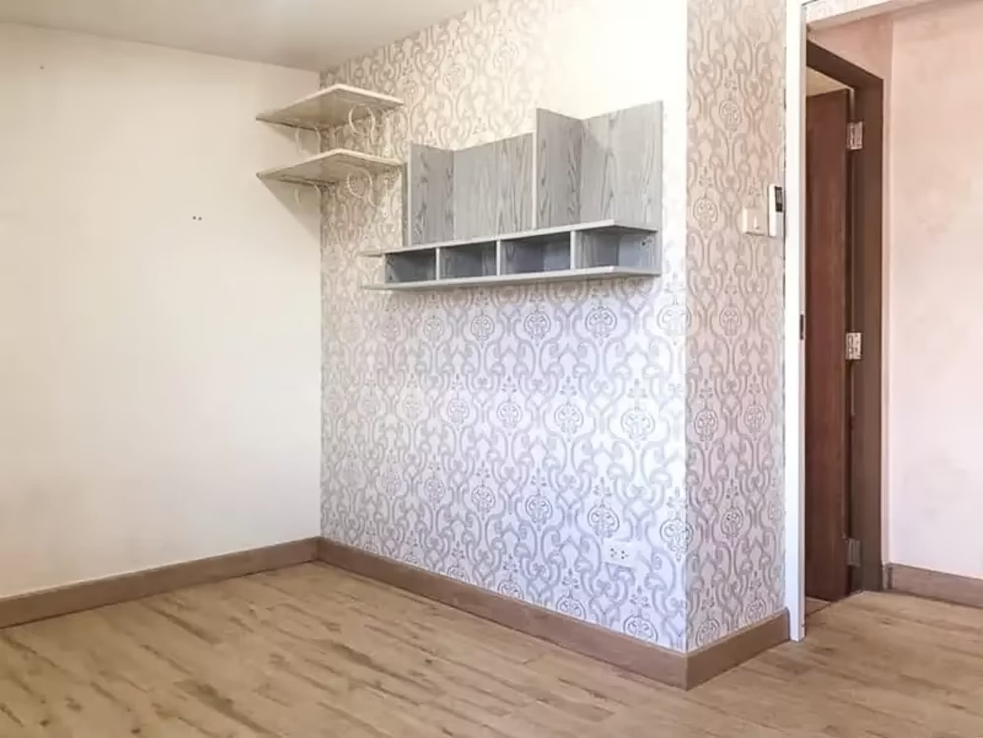 4 Bedroom House - Image 14