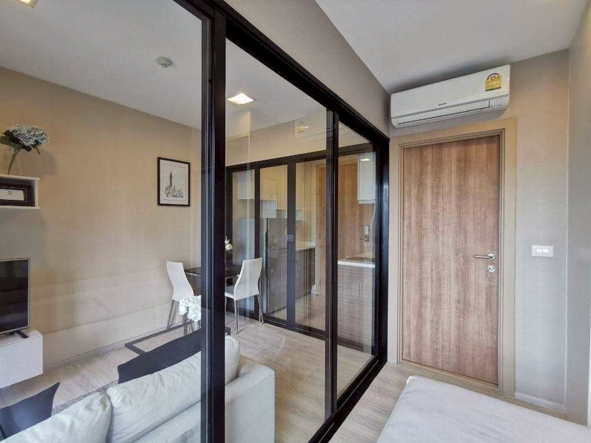 1 ห้องนอน คอนโด สำหรับ ขาย ใน Huai Khwang - Image 8