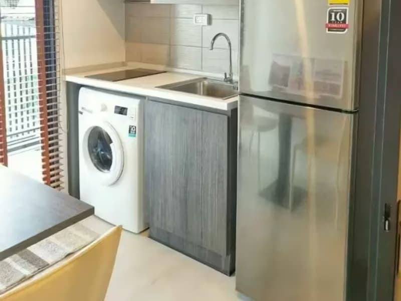 1 Bedroom Condo
