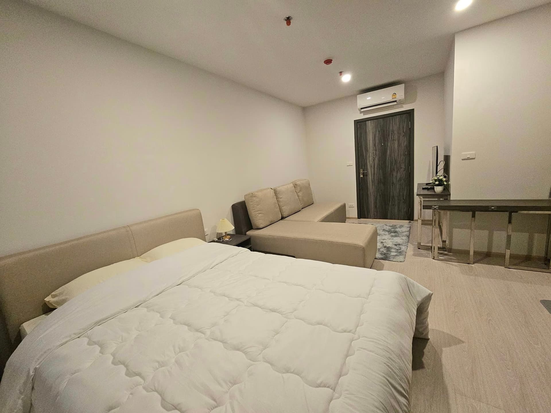 1 Bed Condo for Rent in Bang Na - Image 11