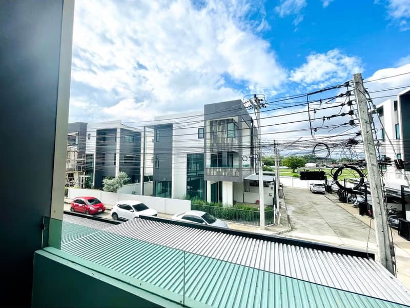 3 Bed Townhouse for Rent in Hang Dong
