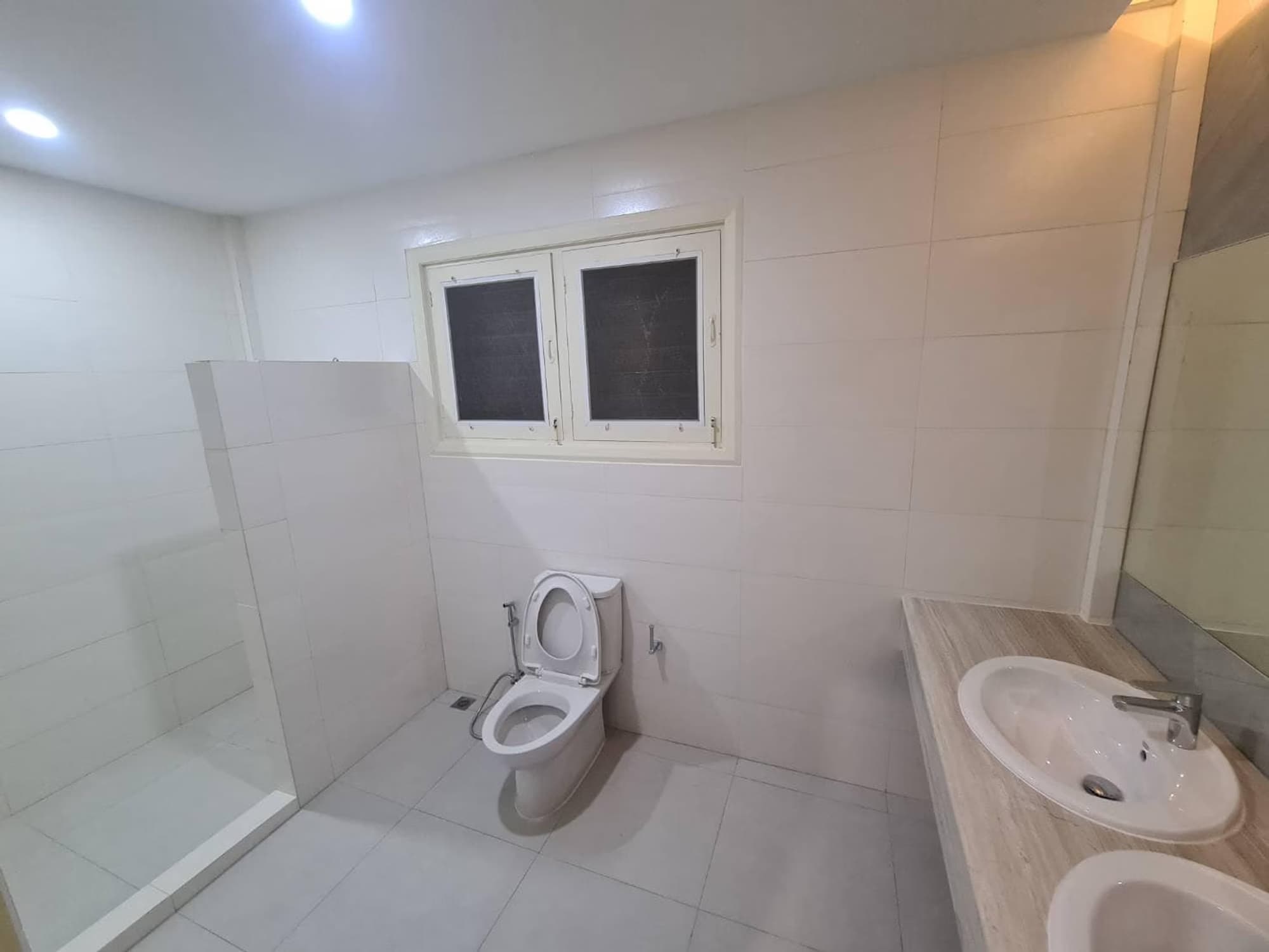 House for Rent in Khlong Toei. - Image 5